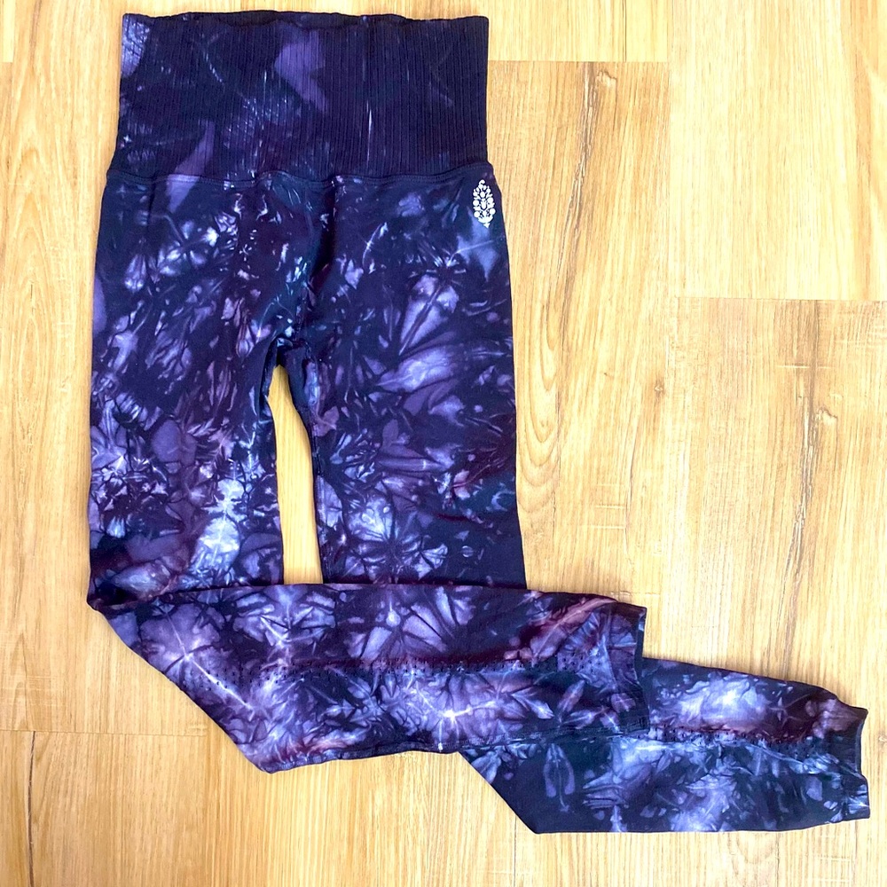 ❤️❤️ Free People FP Movement by Purple Jogger Leggings with Tie-Dye Pattern